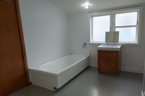 Photo of property in 126 Daniell Street, Newtown, Wellington, 6021