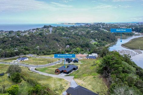 Photo of property in 20 Awanui Road, Red Beach, 0932