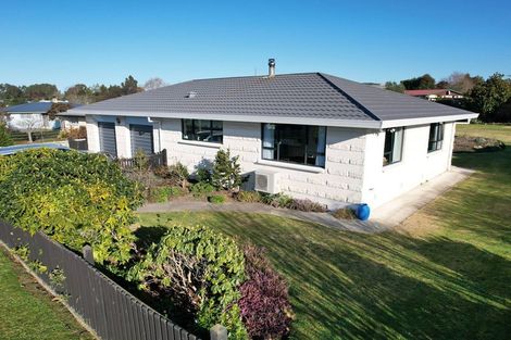 Photo of property in 15 Gordon Street, Weston, Oamaru, 9401