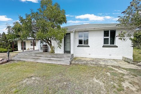 Photo of property in 12 Hawthorne Avenue, Patearoa, 9398