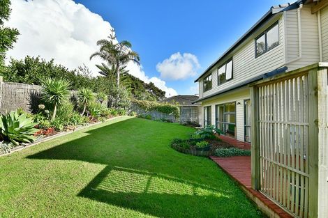 Photo of property in 148 Red Beach Road, Red Beach, 0932