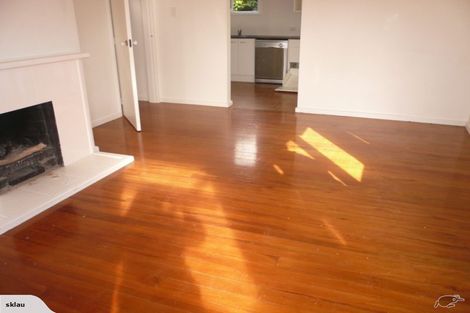 Photo of property in 10 Caen Road, Panmure, Auckland, 1072