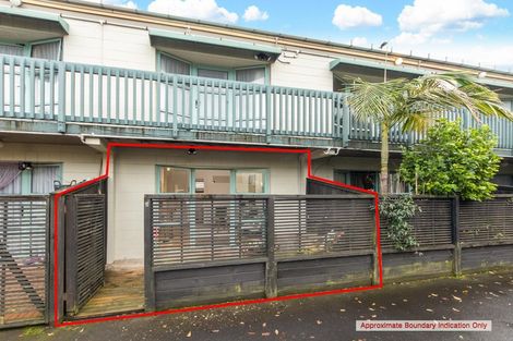 Photo of property in 2/4 Wynyard Road, Mount Eden, Auckland, 1024