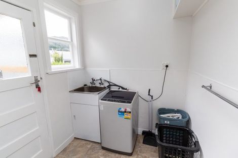 Photo of property in 10 Petherick Street, Taita, Lower Hutt, 5011