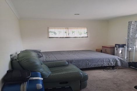 Photo of property in 668 Pakuranga Road, Howick, Auckland, 2010