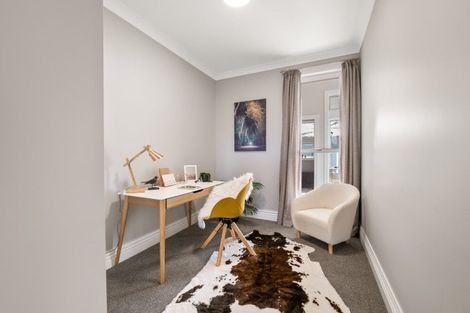 Photo of property in 56 Flint Road W, Stratford, 4332