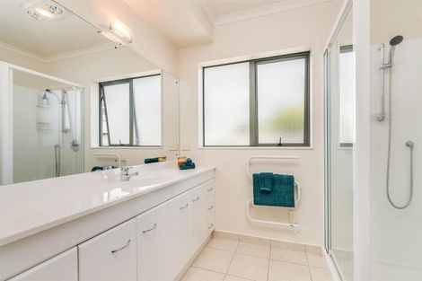 Photo of property in 17b Drake Street, Howick, Auckland, 2014