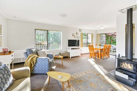 Photo of property in 109 James Cook Street, Havelock North, 4130