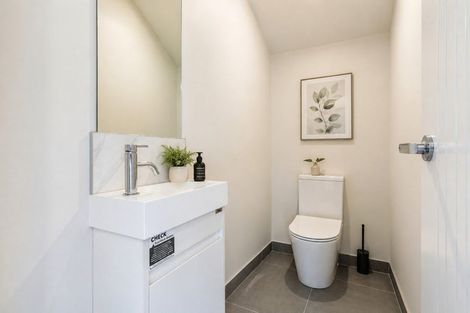 Photo of property in 6b Kaweka Street, New Lynn, Auckland, 0600