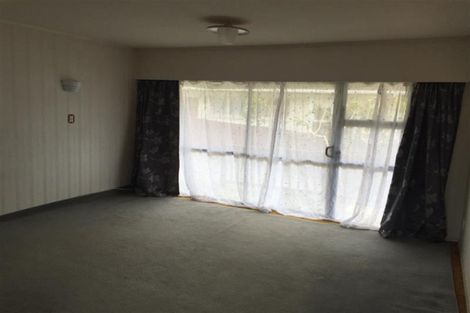 Photo of property in 2/28 Grande Vue Road, Hillpark, Auckland, 2102