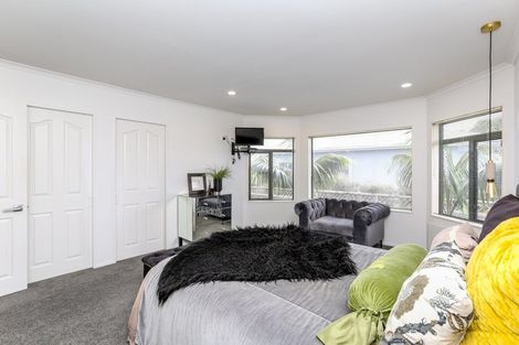 Photo of property in 24 Sackville Street, Fitzroy, New Plymouth, 4312