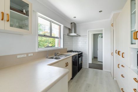 Photo of property in 5 Handley Place, Glen Avon, New Plymouth, 4312