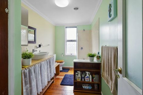 Photo of property in 1b Silby Street, Waitara, 4320