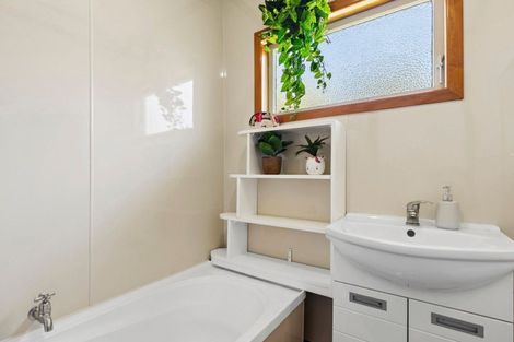 Photo of property in 38 Tipahi Street, Nelson South, Nelson, 7010