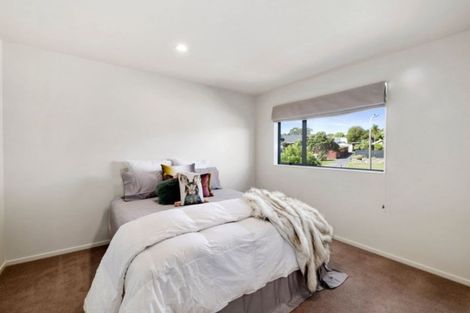 Photo of property in 2c Observatory Close, Whitby, Porirua, 5024