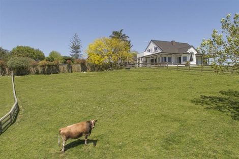 Photo of property in 296 Old North Road, Kumeu, 0892