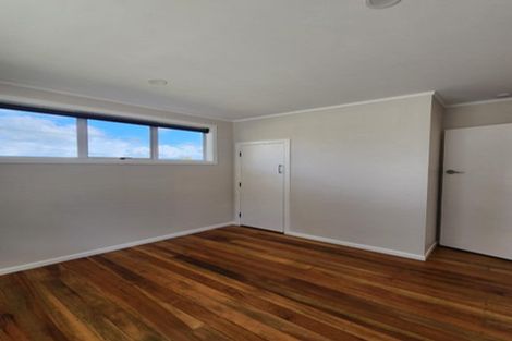 Photo of property in 31 Simons Street, Moturoa, New Plymouth, 4310
