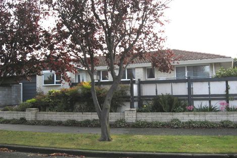 Photo of property in 18 Sawtell Place, Northcote, Christchurch, 8052