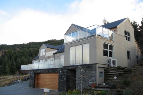 Photo of property in 22 Stone Ridge Place, Queenstown, 9300