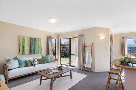 Photo of property in 10 Carlsberg Place, Papamoa Beach, Papamoa, 3118