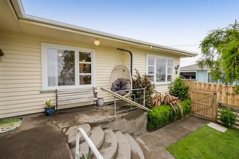 Photo of property in 5 Watene Crescent, Waitara, 4320