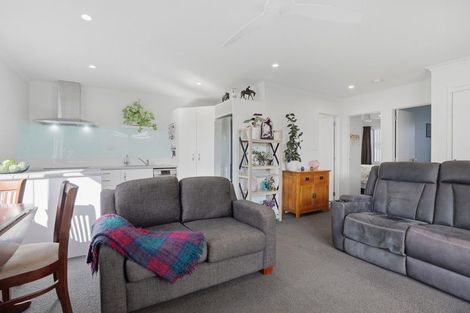 Photo of property in 5 Lance Way, Papamoa, 3118