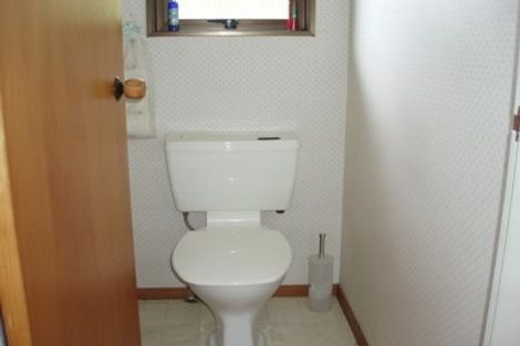 Photo of property in 24 Middleton Road, Johnsonville, Wellington, 6037