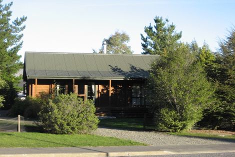 Photo of property in 13 Caverhill Close, Hanmer Springs, 7334