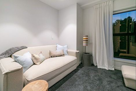 Photo of property in 1/279 Lake Road, Belmont, Auckland, 0622