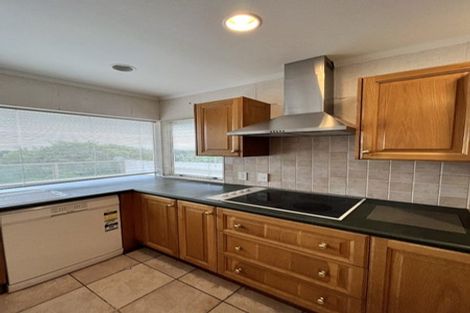 Photo of property in 9 Elsfield Place, Torbay, Auckland, 0630