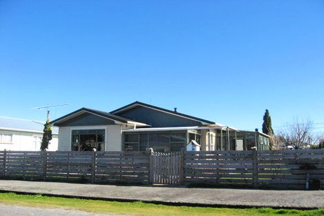 Photo of property in 16 Milton Road, Greymouth, 7805