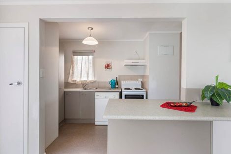 Photo of property in 39 James Laurie Street, Henderson, Auckland, 0612