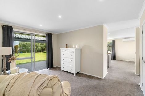 Photo of property in 4 Pohatu Lane, Otaki, 5512