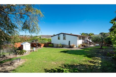 Photo of property in 60 Glenbervie Crescent, Massey, Auckland, 0614