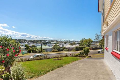 Photo of property in 78 Bruce Road, Glenfield, Auckland, 0629