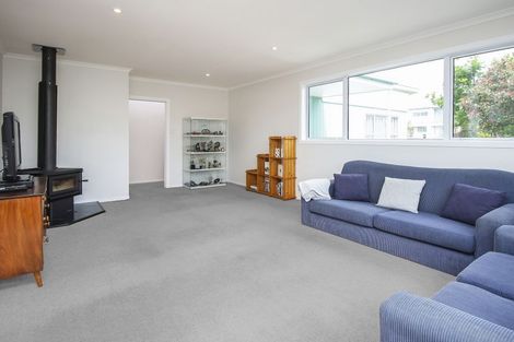 Photo of property in 21 Realm Place, Massey, Auckland, 0614