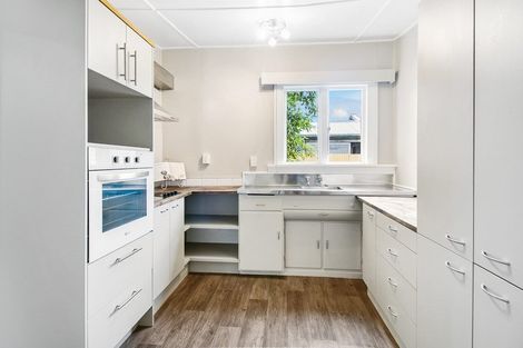 Photo of property in 10 Coronation Street, Waimate, 7924