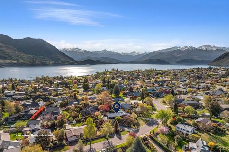 Photo of property in 31 Kowhai Drive, Wanaka, 9305