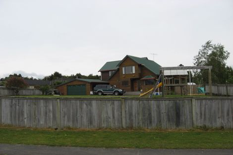 Photo of property in 14 Solan Drive, Waimauku, 0812