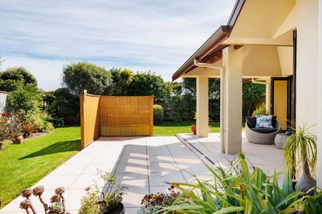 Photo of property in 14 Masefield Terrace, Kelvin Grove, Palmerston North, 4414