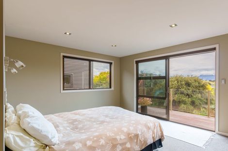 Photo of property in 16 Hidden Hills Drive, Wanaka, 9305