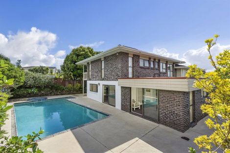 Photo of property in 20 Chatswood Grove, Chatswood, Auckland, 0626