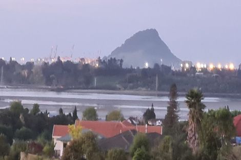 Photo of property in 85 Oteki Park Drive, Welcome Bay, Tauranga, 3112