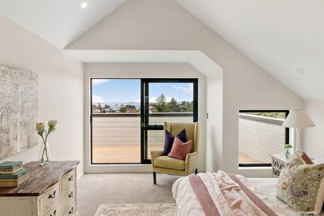 Photo of property in 10 Copperfield Terrace, Mellons Bay, Auckland, 2014