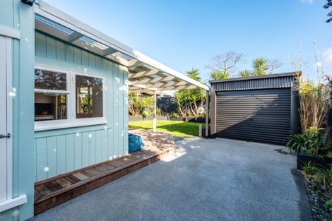 Photo of property in 8 Root Street, Gisborne, 4010