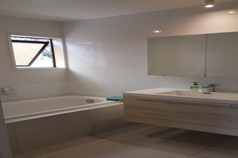 Photo of property in 21 Ferry Parade, Herald Island, Auckland, 0618