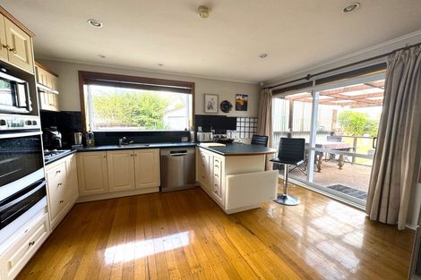 Photo of property in 7 Kupe Place, Highbury, Palmerston North, 4412