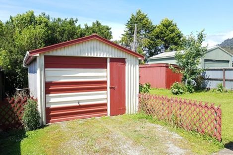 Photo of property in 50 Moorhouse Street, Ross, 7812