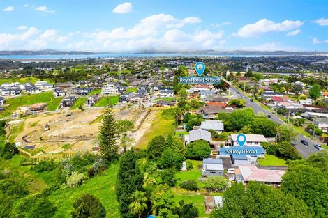 Photo of property in 58 Royal Road, Massey, Auckland, 0614