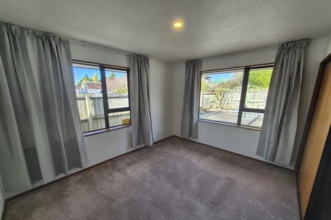 Photo of property in 58 Prestons Road, Redwood, Christchurch, 8051